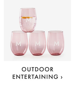 OUTDOOR ENTERTAINING ›