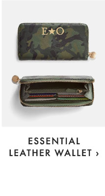 ESSENTIAL LEATHER WALLET ›