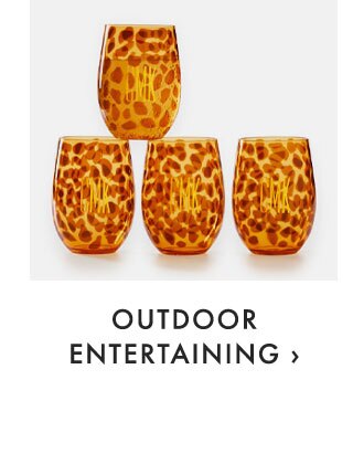 OUTDOOR ENTERTAINING ›