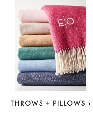 THROWS + PILLOWS ›